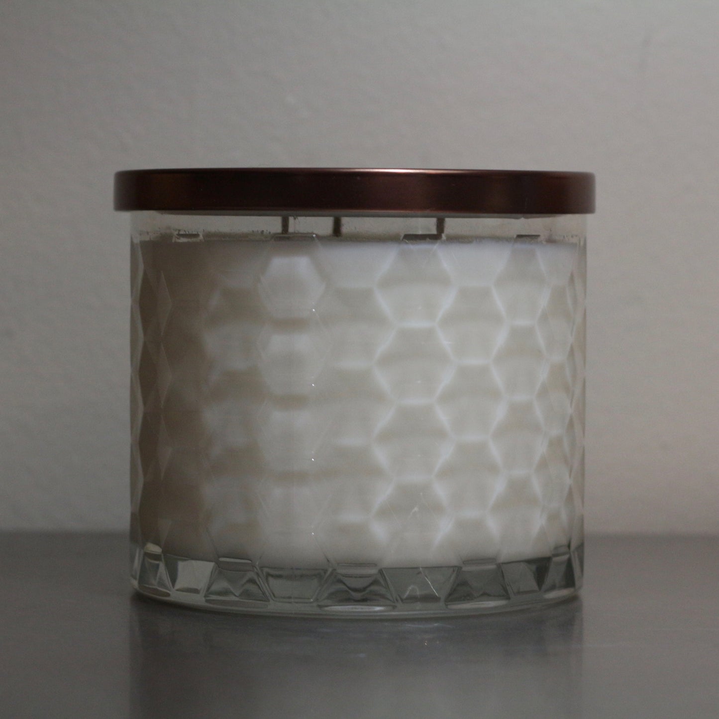 White Tea | Handpoured 3-Wick Soy Wax Candle
